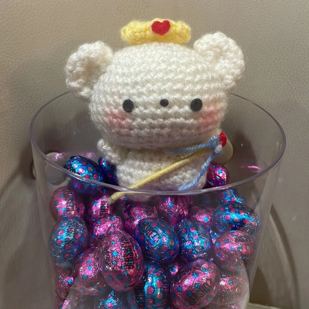 Crochet Bear Queen of Hearts - Picture 6 of 6